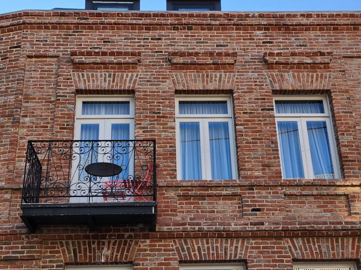 Old Gold Anteon Apartment Tbilisi Bagian luar foto