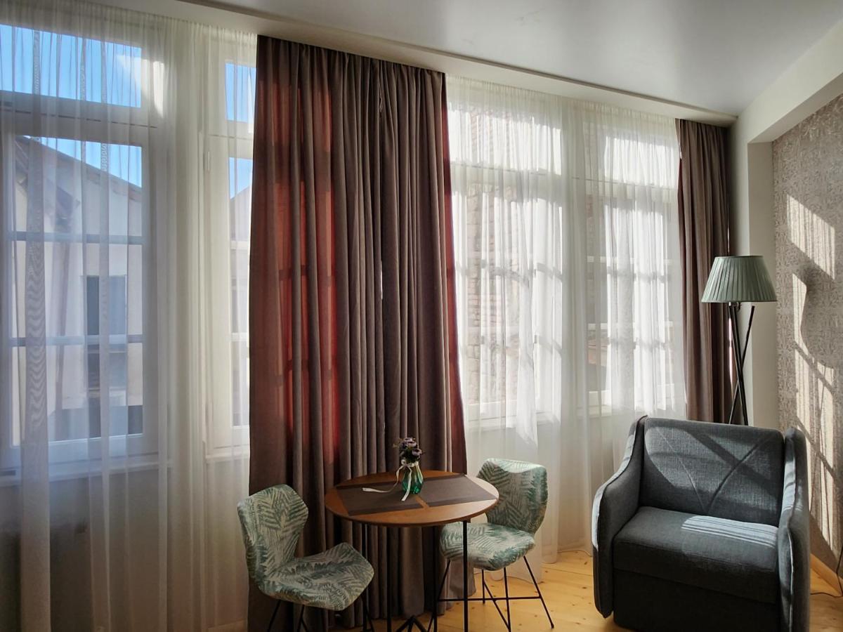 Old Gold Anteon Apartment Tbilisi Bagian luar foto