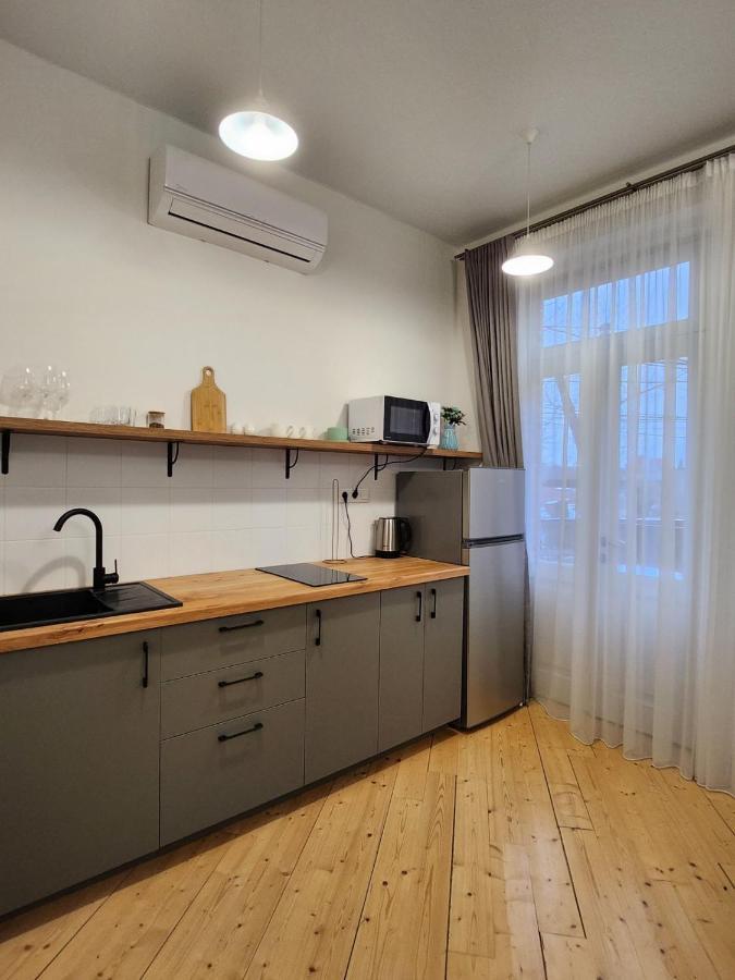 Old Gold Anteon Apartment Tbilisi Bagian luar foto
